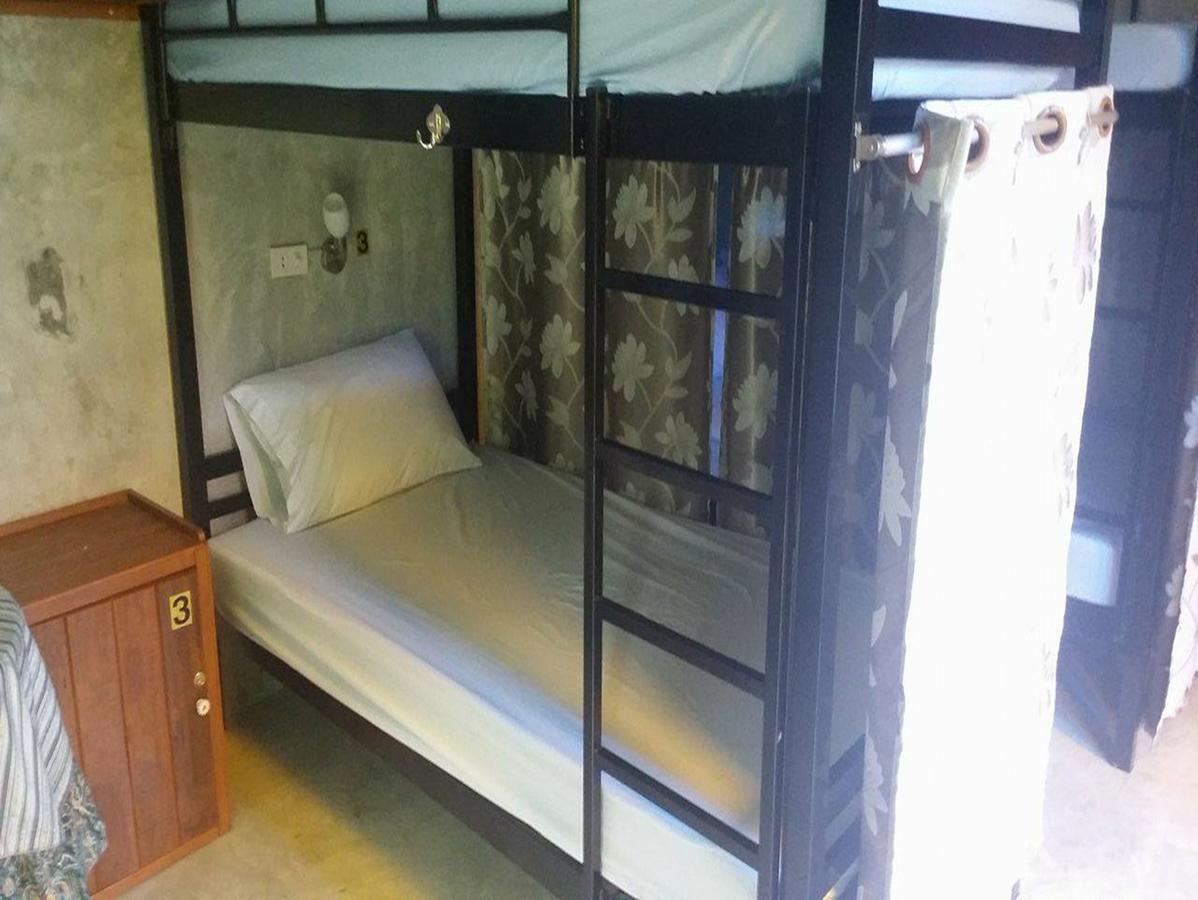 Pk Hostel Phra Nakhon Si Ayutthaya Luaran gambar