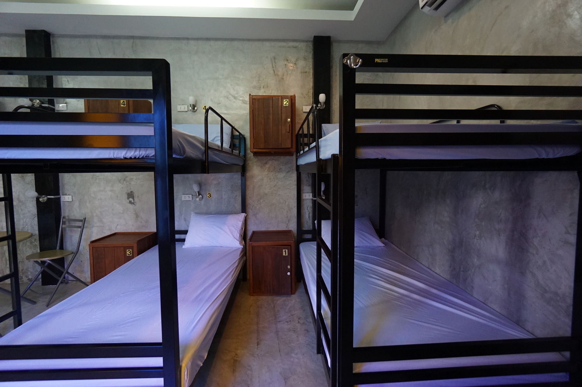 Pk Hostel Phra Nakhon Si Ayutthaya Luaran gambar