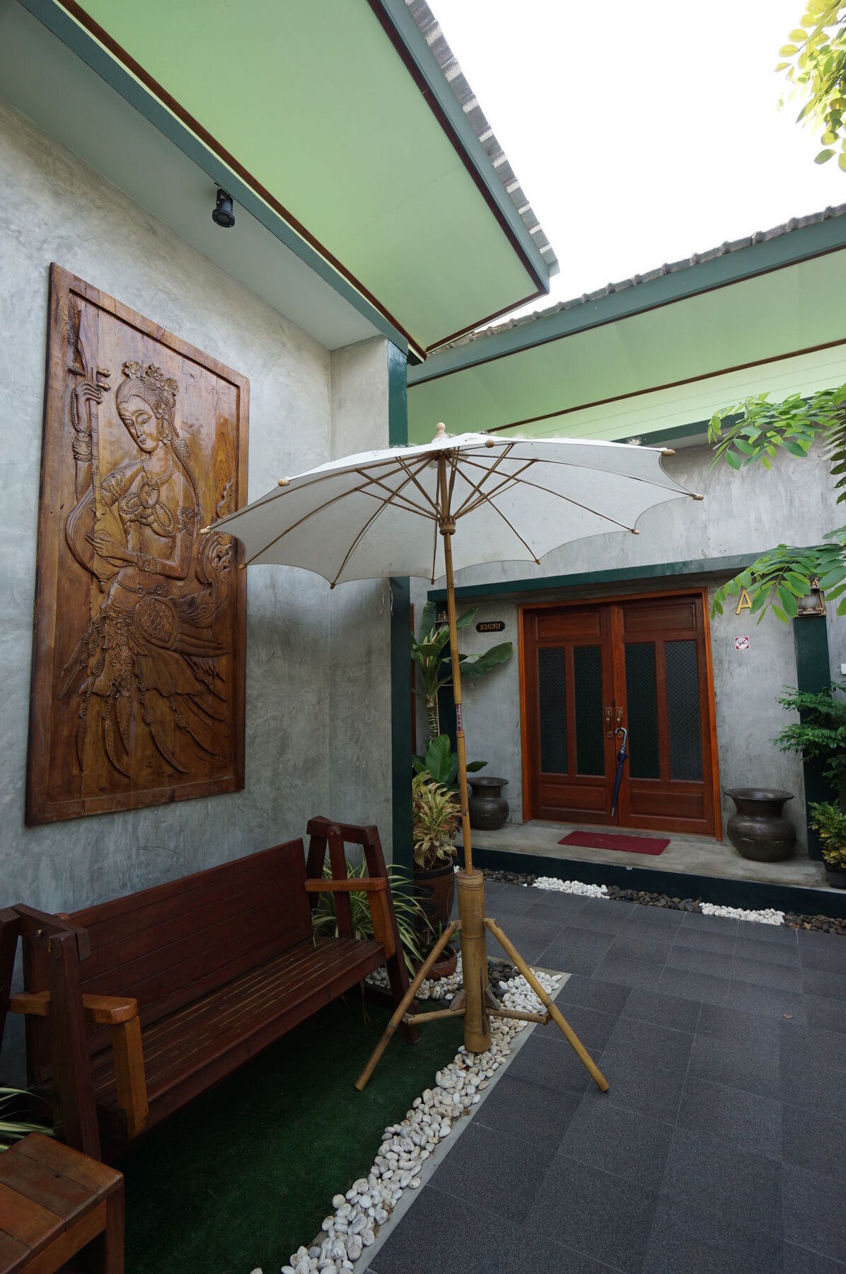 Pk Hostel Phra Nakhon Si Ayutthaya Luaran gambar