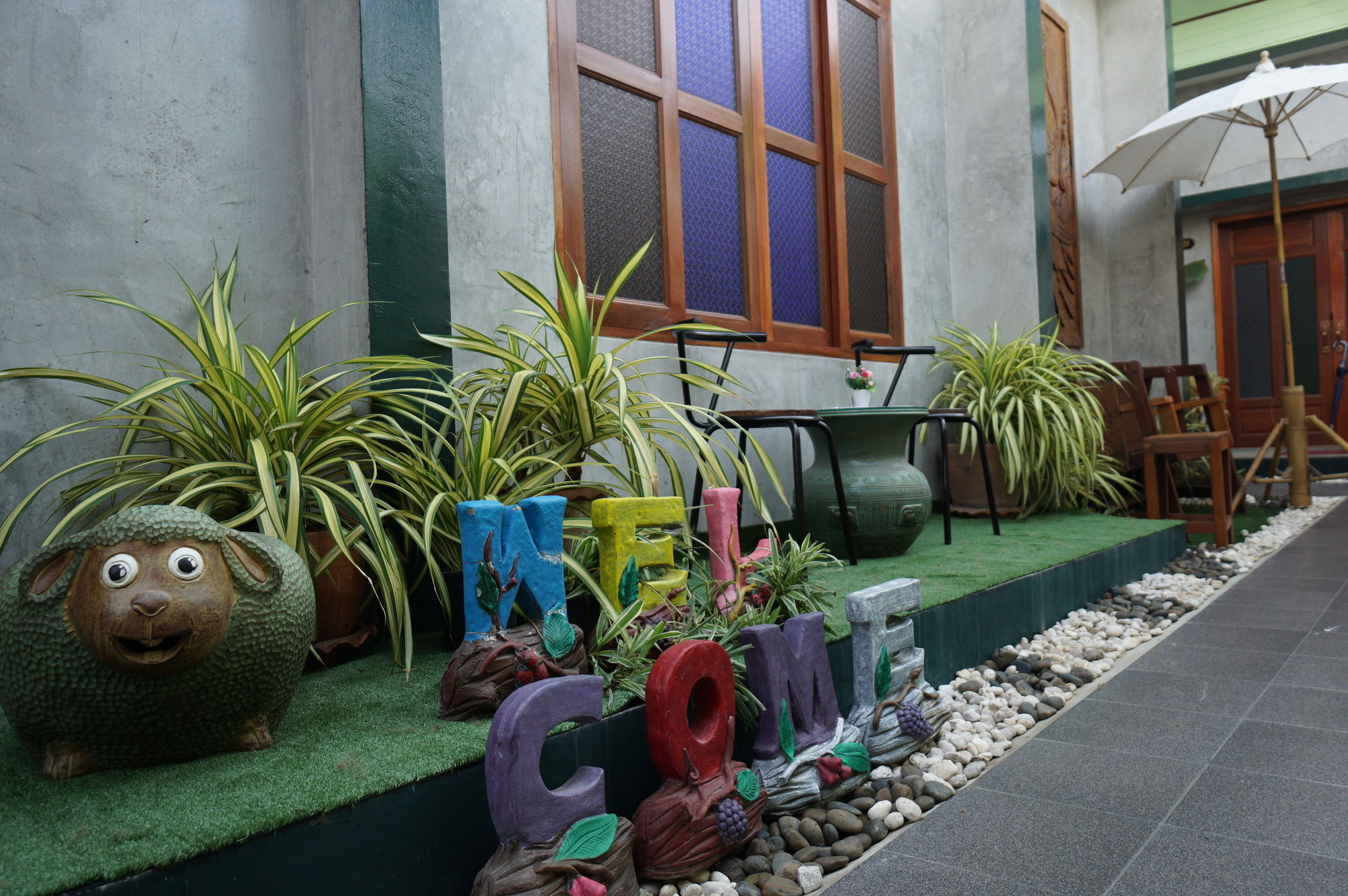 Pk Hostel Phra Nakhon Si Ayutthaya Luaran gambar